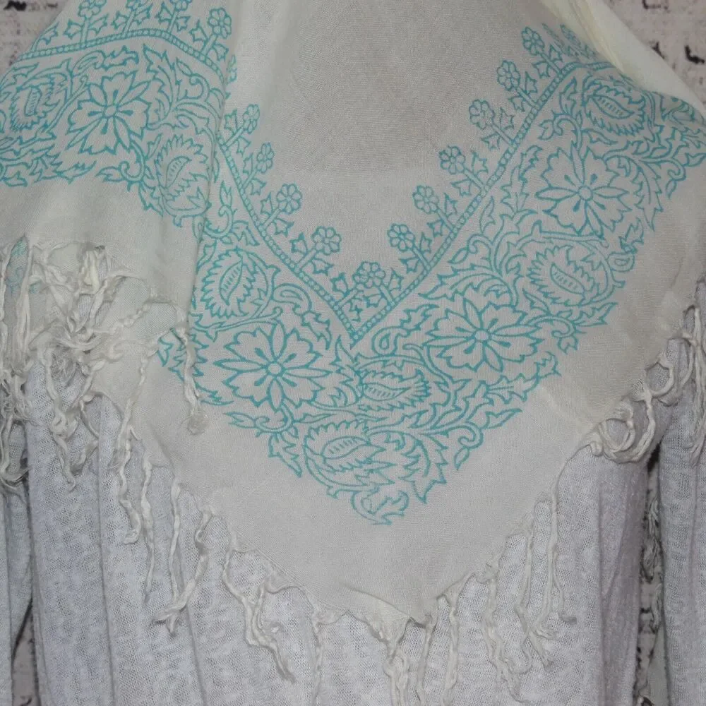 Off white & Teal Scarf 33 X 36